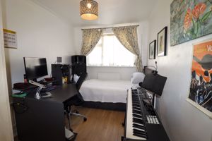 Bedroom- click for photo gallery